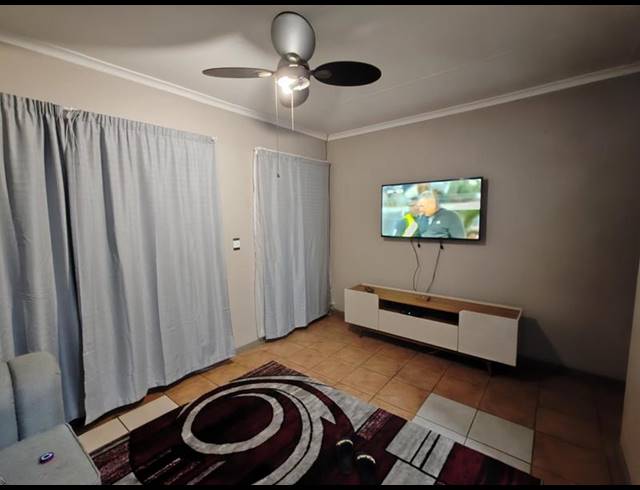 2 BEDROOM TOWNHOUSE FOR SALE IN KOOKRUS